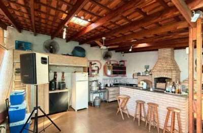 Casa a venda 2 dormitórios, com piscina e área gourmet no leo gomes de moraes