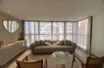 Apartamento de luxo à venda em santos-sp, bairro embaré: 3 quartos, 3 suítes, 3 salas, 5 banheiros, 2 vagas de garagem, 155m².