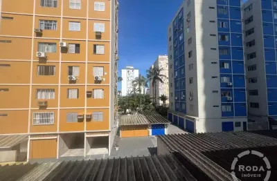 Imperdível: apartamento para locação em santos-sp, embaré. 2 quartos, 2 salas, 1 banheiro, 1 vaga de garagem. 70m² de área.