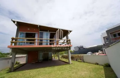 Casa com 3 quartos à venda na Rua 2373 Paraju, 643, Rosa dos Ventos, Itapoá