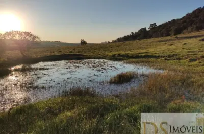 Excelente sítio a venda em são miguel arcanjo-sp com 17,5 alqueires, formado em pasto, boa de topografia e água