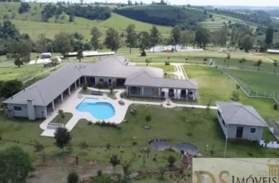 Excelente fazenda com 124 alqueires em itapetininga/sp, 60 alqueires em plantio, casa sede luxuosa com 8 suítes e piscina
