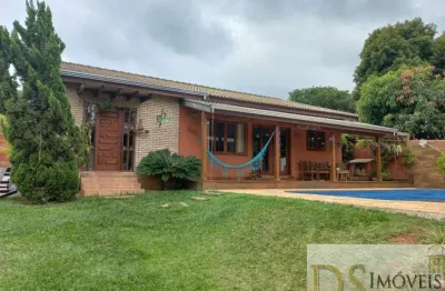 Belíssima chácara no condomínio santa inês em itu/sp com vista para os lagos, com ambientes amplos, aconchegantes e iluminados, área gourmet e piscina