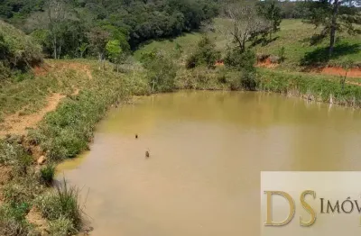 Excelente fazenda a venda na região de itapeva/sp! com 32 alqueires, ideal para plantio de tomate, com ótima renda e localização privilegiada