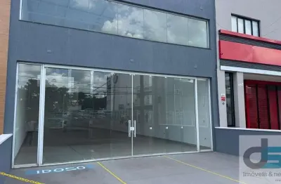 Salão Comercial de Excelente Localização em Itu Novo Centro: 1 Sala, 2 Banheiros, 3 Vagas de Garagem, 140m² - Confira!