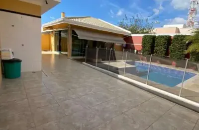 Casa em condomínio fechado com 4 quartos à venda na alameda santa carolina, 22, jardim theodora, itu, 350 m2 por r$ 1.950.000