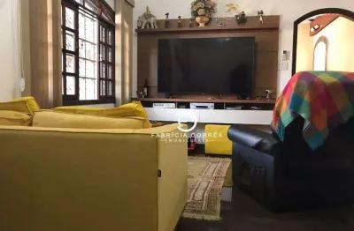 Casa com 3 dormitórios (1 suíte) – área gourmet | 2 vagas