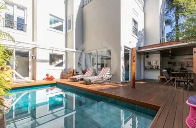 Casa em condomínio em jardim petrópolis, são paulo/sp