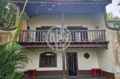 Casa com 3 quartos à venda na Av. Independência, Centro, Cananéia