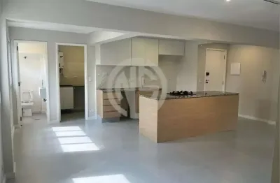 Apartamento em moema, com 2 dormitórios e 2 banheiros