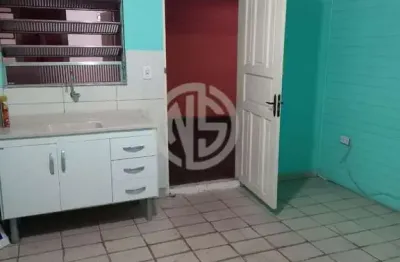 Casa com 1 quarto para alugar na Rua José Barros Magaldi - Até 1179/1180, Jardim São João, São Paulo