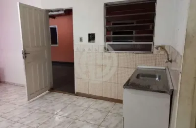 Casa com 1 quarto para alugar na Rua José Barros Magaldi - Até 1179/1180, Jardim São João, São Paulo