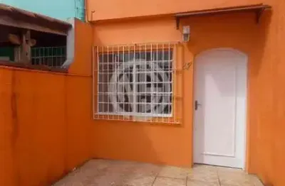 Casa com 2 quartos para alugar na Rua Capitão João de Godoy, Vila Cruzeiro, São Paulo