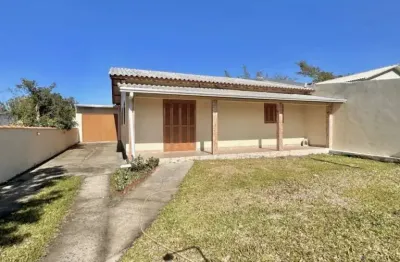 C120 belo imóvel com 04 dormitórios no centro de mariluz!