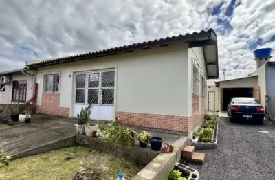 C108 imóvel no centro de mariluz, próximo ao mar com anexo!