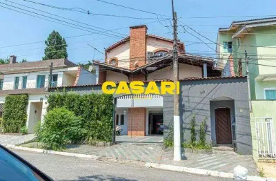 Sobrado amplo com 4 suítes e 7 vagas à venda no parque dos pássaros – próximo à fei e santa casa