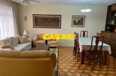 Oportunidade no jardim bela vista – sobrado com suíte, 2 vagas e a 1km do shopping abc!