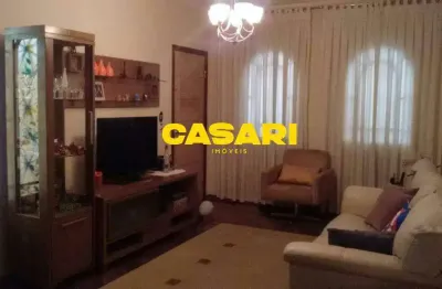 Sobrado com 3 dormitórios, suíte e 2 vagas – próximo ao carrefour taboão, são bernardo do campo