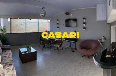 Sobrado à venda no demarchi – 2 dormitórios, 160m² e localização privilegiada