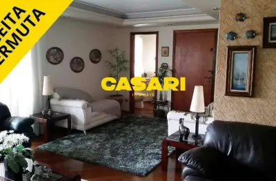 Apartamento 140m² - 4 dorm com suíte, centro próximo a padaria brasileira