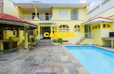 Sobrado alto padrão com piscina, 3 suítes e 5 vagas à venda – chácara inglesa