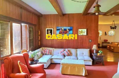 Casa de alto padrão com 04 suítes, piscina, campo de futebol e salão de festas à venda em são bernardo do campo/sp