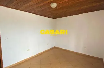 Casa para locação em casa compartilhada no bairro cooperativa ? rua serra da prata