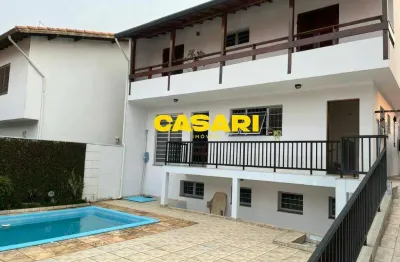 Sobrado à venda com 4 dormitórios e piscina – rua fechada na nova petrópolis, sbc