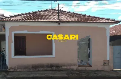 Casa com 3 quartos à venda na Travessa Bandeirantes, 161, Centro, Boituva