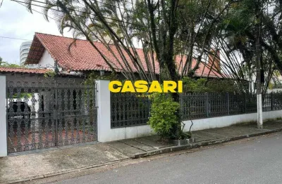 Casa com 5 suites, piscina, sauna, salão de festas, churrasqueira, jardim com muito sol, 795m2, parque anchieta - sbc10 vagas, 7
