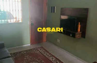 Sobrado com 2 suítes, cozinha planejada e 2 vagas – localização privilegiada no abcd