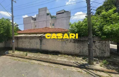 Terreno à venda na vila scarpelli, santo andré – 250m² de esquina com casa antiga