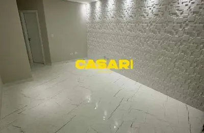 Cobertura duplex com espaço gourmet e quintal à venda – 2 dormitórios, 2 banheiros, 1 vaga e lazer privativo