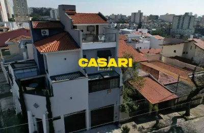 Sobrado à venda no campestre – 2 suítes, varanda gourmet e 2 vagas em santo andré