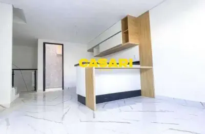 Sobrado triplex com 3 dormitórios à venda – 140m², piscina e depósito – campestre, santo andré