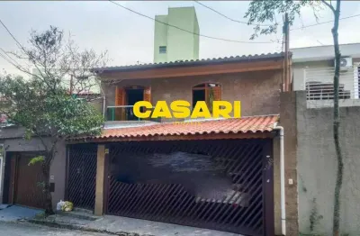Sobrado com 4 dormitórios e área gourmet no jardim do mar – 230 m² à venda ou aluguel