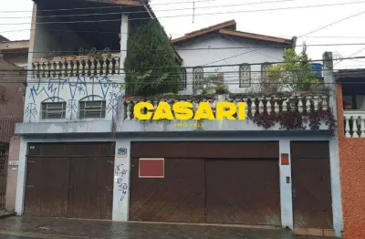 Sobrado térreo com 2 dormitórios e espaço gourmet à venda – 207 m² no baeta neves