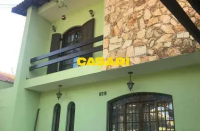 Sobrado de alto padrão à venda no jardim são caetano com área gourmet e piscina