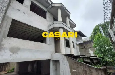 Sobrado de alto padrão à venda na vila euclides – 550m², 4 suítes, 10 vagas e vista panorâmica