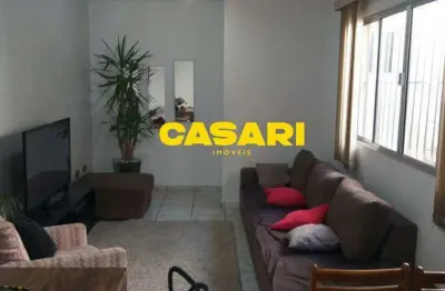 Sobrado à venda com 3 dormitórios e 180m² na vila palmares - santo andré/sp | casari imóveis