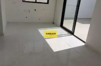 Sobrado à venda no santa terezinha – 3 dormitórios, suíte, quintal e 2 vagas