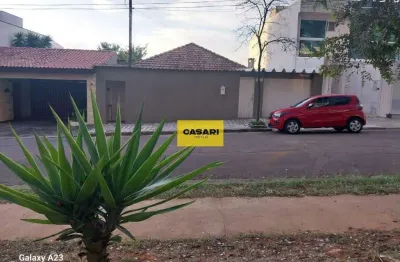 Casa comercial com 10m de frente, 3 vagas e jardim – santo andré/sp