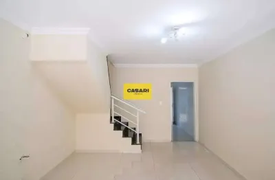 Sobrado à venda em rua sem saída no rudge ramos – 2 quartos e espaço gourmet.