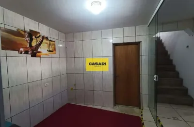 Salão comercial 24m² para locação em rua de alto fluxo – próx. ao centro