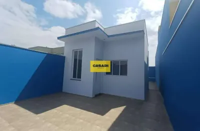 Casa á venda com 2 dormitórios sendo 1 suíte, em bairro tranquilo, aceita financiamento em iperó/sp