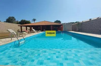 Chácara em bairro tranquilo, com 4 dormitórios, espaço gourmet e linda piscina em boituva/sp