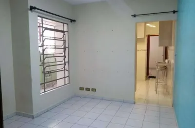 Excelente casa com 2 quartos, churrasqueira e armários embutidos - alves dias, são bernardo do campo