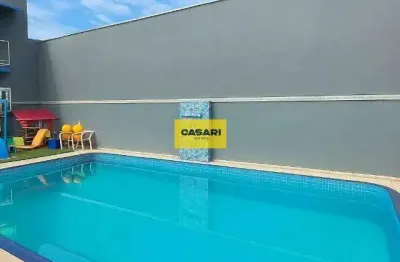 Casa espetacular com piscina, salão de jogos e 4 dormitórios – oportunidade única!