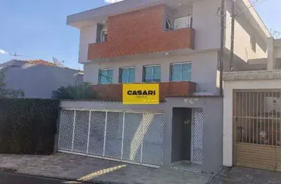 Sobrado de alto padrão com 4 dormitórios, piscina e sauna – segurança e lazer completo