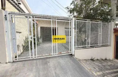 Casa térrea com 3 dormitórios e quintal amplo para alugar na vila euclides - são bernardo do campo/sp